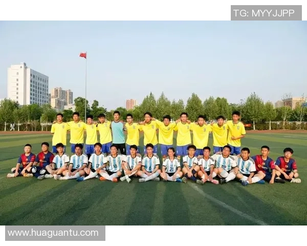 荆州足球培训助力青少年成长提升足球技能与团队合作精神